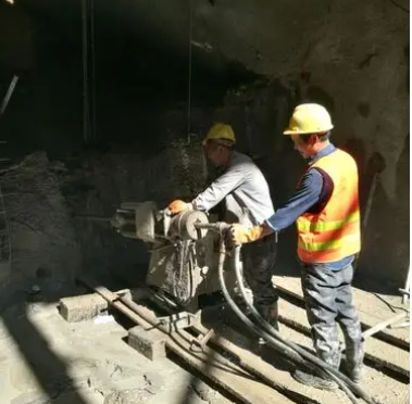 包头水下抗分散灌浆料特点 水下不分散注浆料介绍